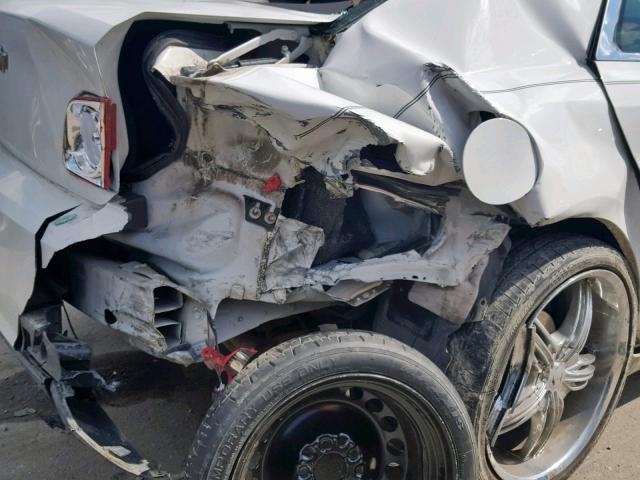 1G1ZB5EB3AF111013 - 2010 CHEVROLET MALIBU LS WHITE photo 9
