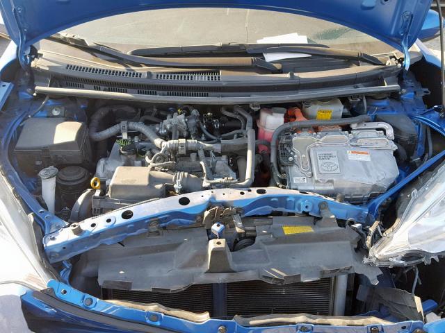 JTDKDTB31C1029091 - 2012 TOYOTA PRIUS C BLUE photo 7