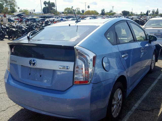 JTDKN3DP1E3055369 - 2014 TOYOTA PRIUS PLUG BLUE photo 4