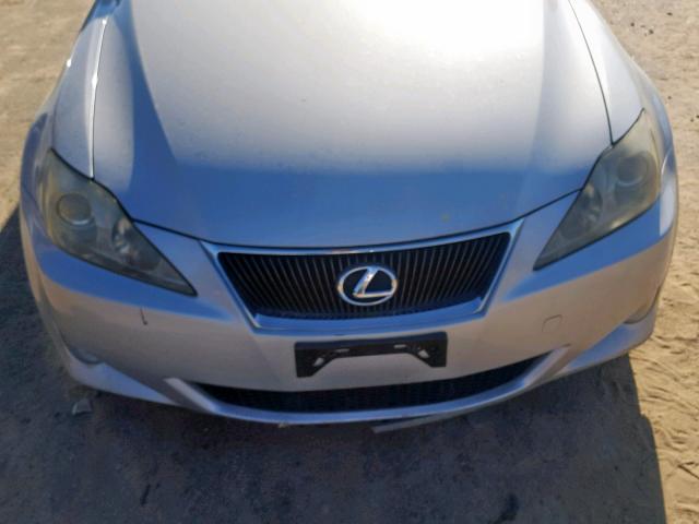 JTHCK262082019948 - 2008 LEXUS IS 250 SILVER photo 9