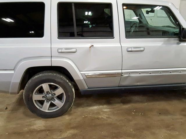 1J8HG48K86C354666 - 2006 JEEP COMMANDER SILVER photo 9