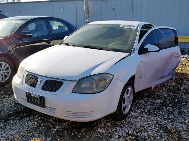 1G2AL18F087102870 - 2008 PONTIAC G5 WHITE photo 2