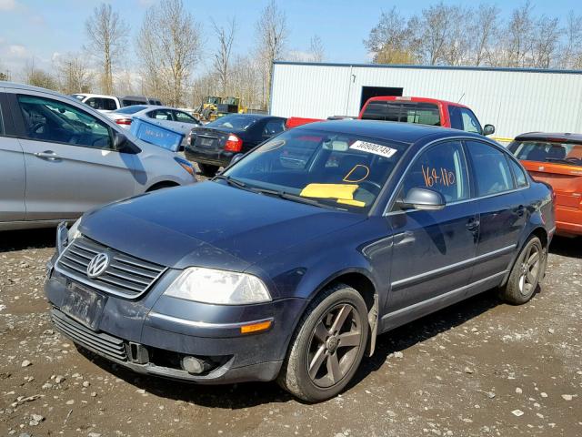 WVWRH63BX4P203376 - 2004 VOLKSWAGEN PASSAT GLX BLUE photo 2