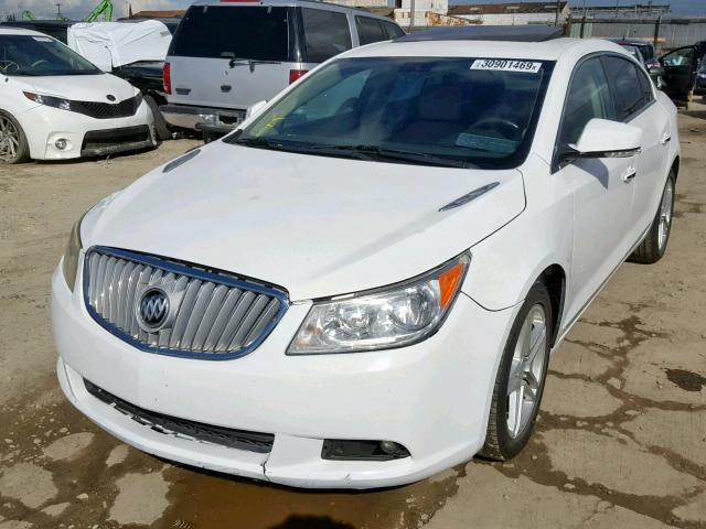 1G4GC5EC5BF291886 - 2011 BUICK LACROSSE C WHITE photo 2