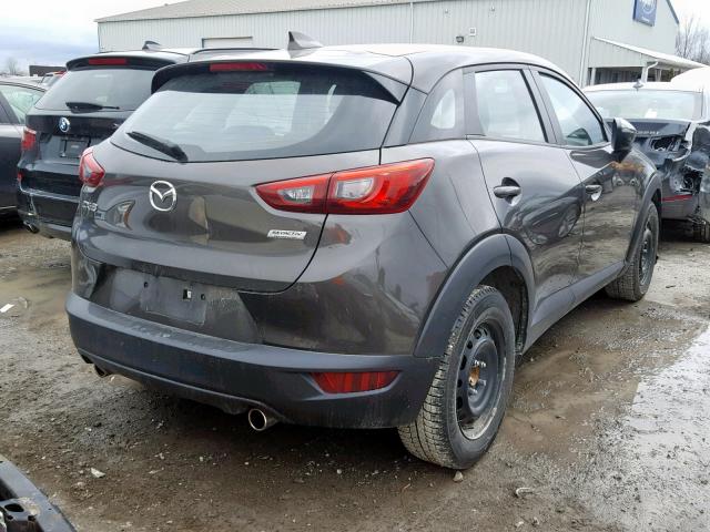 JM1DKDC79J0300374 - 2018 MAZDA CX-3 TOURI GRAY photo 4