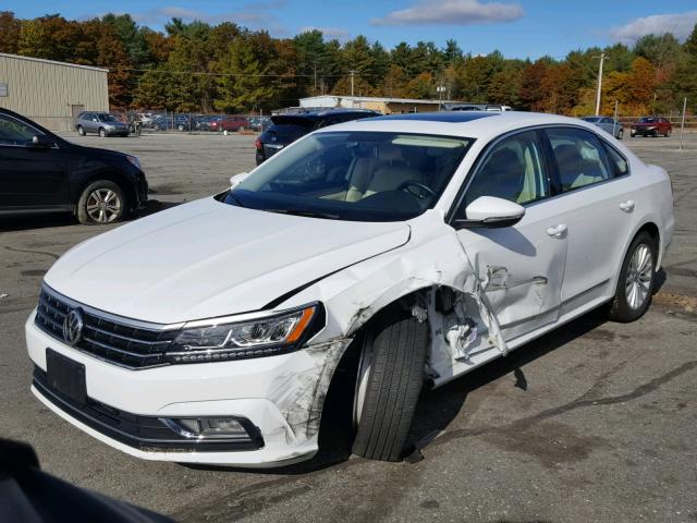 1VWBT7A38HC073237 - 2017 VOLKSWAGEN PASSAT SE WHITE photo 2