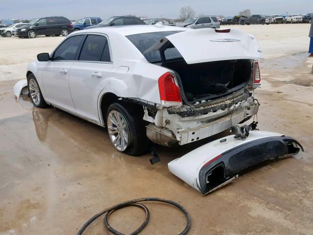 2C3CCAAG3HH661989 - 2017 CHRYSLER 300 LIMITE WHITE photo 3