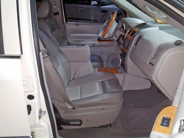 1A8HW58T59F709006 - 2009 CHRYSLER ASPEN LIMI WHITE photo 5