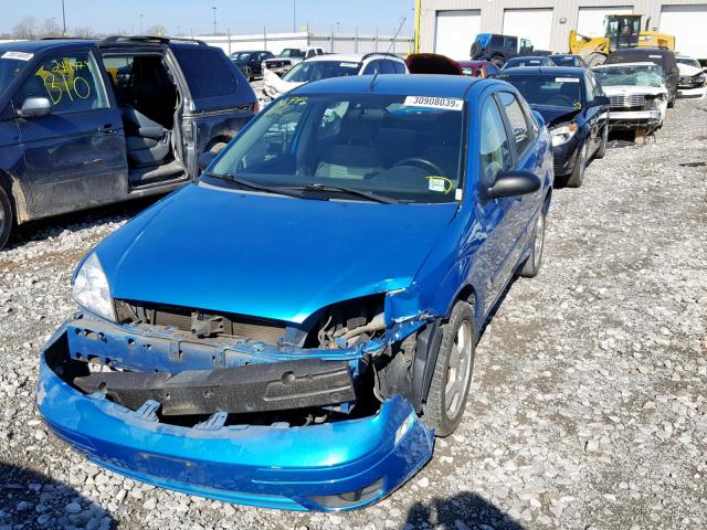 1FAHP34N57W162998 - 2007 FORD FOCUS ZX4 BLUE photo 2