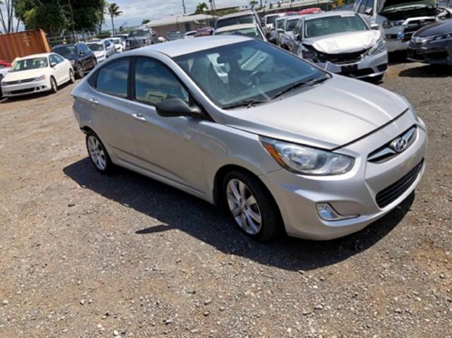 KMHCU4AE6DU328570 - 2013 HYUNDAI ACCENT GLS SILVER photo 1