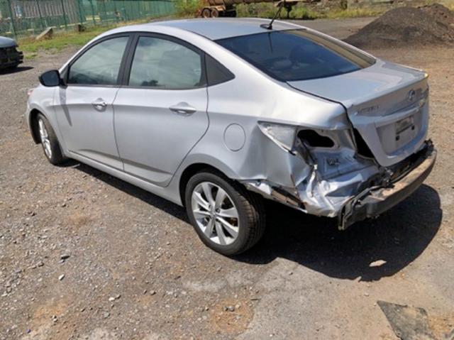 KMHCU4AE6DU328570 - 2013 HYUNDAI ACCENT GLS SILVER photo 3