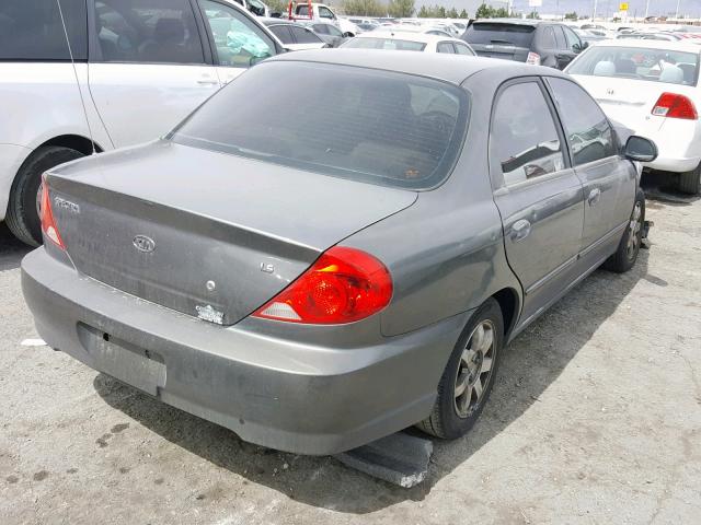 KNAFB121925201656 - 2002 KIA SPECTRA BA GRAY photo 4