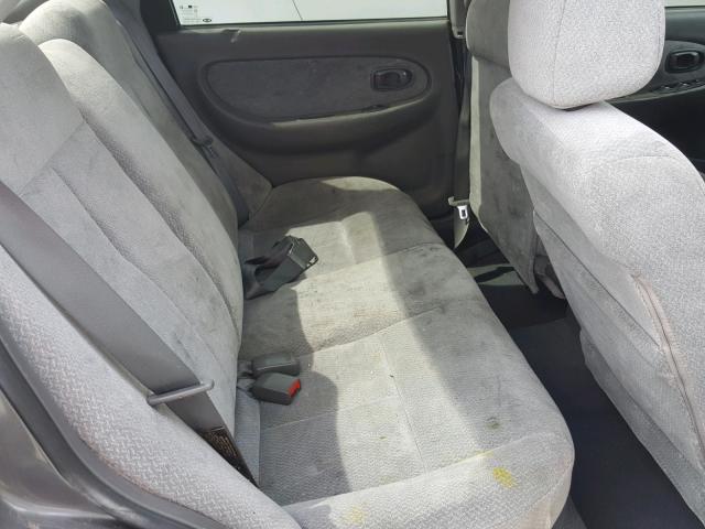 KNAFB121925201656 - 2002 KIA SPECTRA BA GRAY photo 6