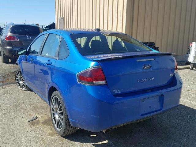 1FAHP3GN1BW122051 - 2011 FORD FOCUS SES BLUE photo 3