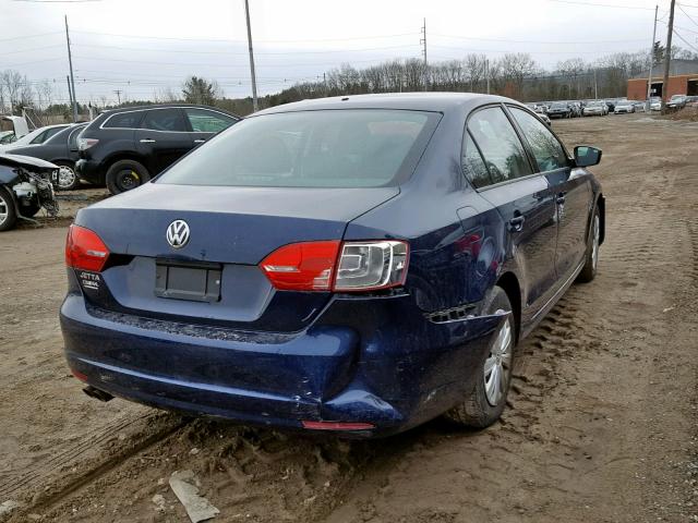 3VW2K7AJ2EM375778 - 2014 VOLKSWAGEN JETTA BASE BLUE photo 4