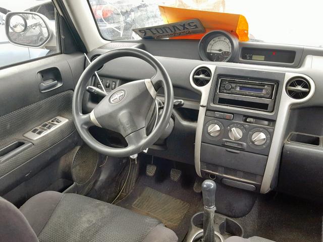 JTLKT334250198902 - 2005 TOYOTA SCION XB 灰色 照片 9