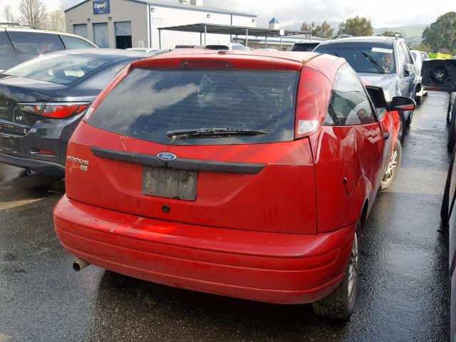 1FAHP31N27W198619 - 2007 FORD FOCUS ZX3 RED photo 4