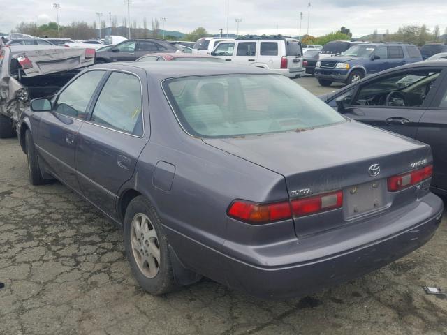 JT2BF28K3X0226514 - 1999 TOYOTA CAMRY LE GRAY photo 3