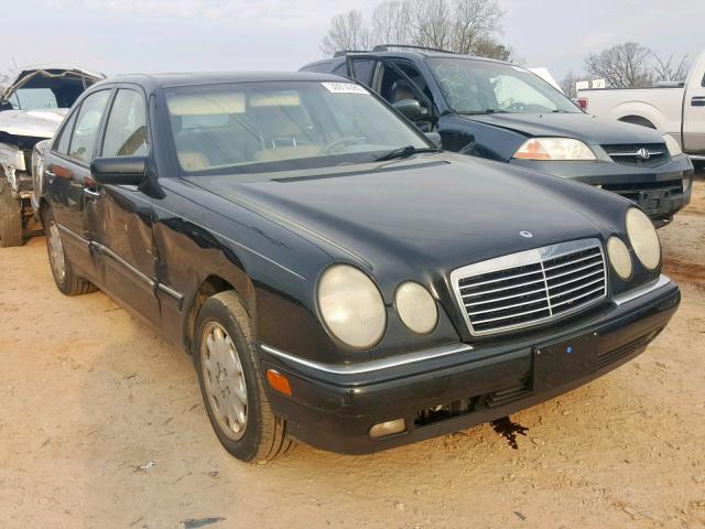 WDBJF65F2WA529325 - 1998 MERCEDES-BENZ E 320 BLACK photo 1