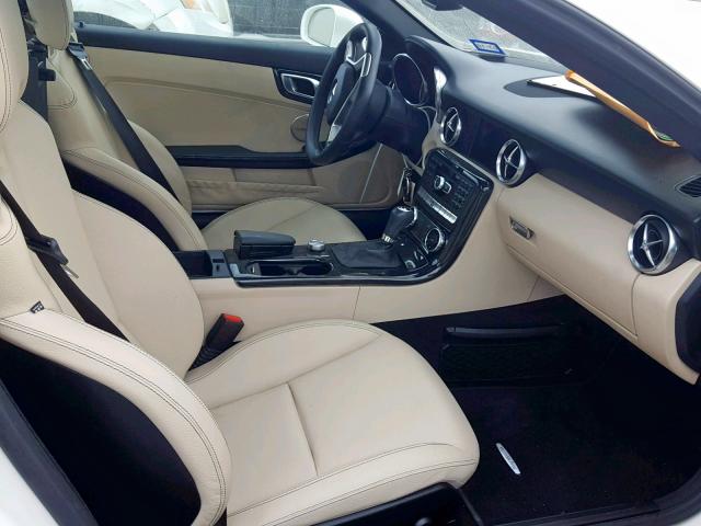 WDDPK4HA7EF076807 - 2014 MERCEDES-BENZ SLK 250 WHITE photo 5