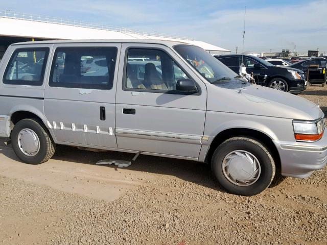 2P4GH2534PR255252 - 1993 PLYMOUTH VOYAGER BLUE photo 9