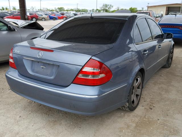 WDBUF65JX4X116032 - 2004 MERCEDES-BENZ E 320 BLUE photo 4