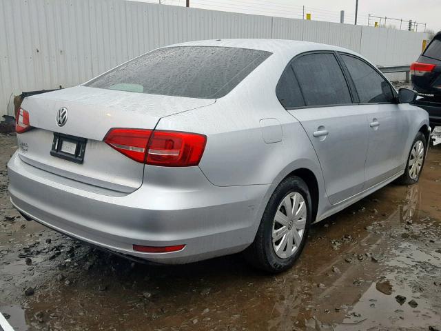 3VW2K7AJ5FM252557 - 2015 VOLKSWAGEN JETTA BASE GRAY photo 4