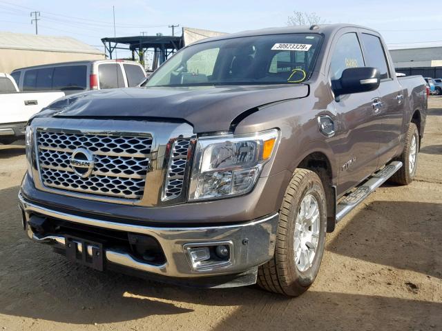 1N6AA1E55HN505524 - 2017 NISSAN TITAN SV BROWN photo 2