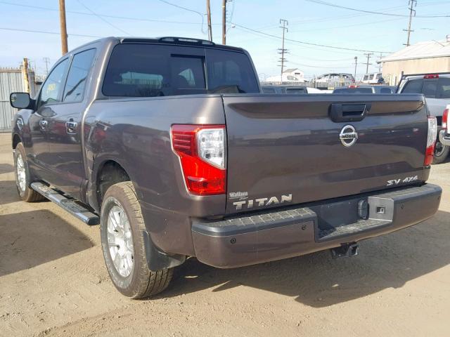 1N6AA1E55HN505524 - 2017 NISSAN TITAN SV BROWN photo 3