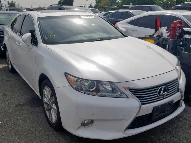 JTHBW1GG0F2089452 - 2015 LEXUS ES 300H WHITE photo 1