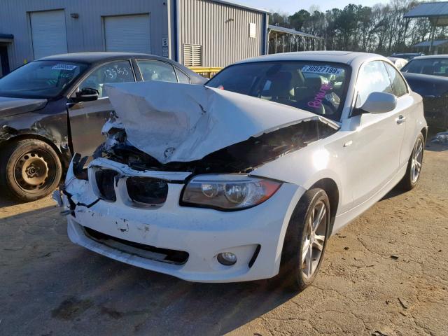 WBAUP7C50CVP23557 - 2012 BMW 128 I WHITE photo 2