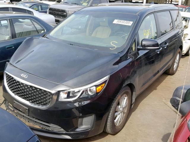 KNDMB5C10J6399522 - 2018 KIA SEDONA LX BLACK photo 2