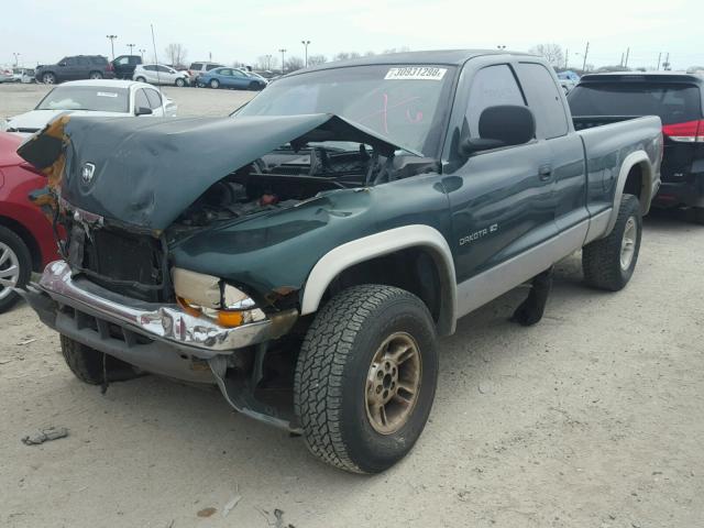 1B7GG22X0YS792425 - 2000 DODGE DAKOTA GREEN photo 2