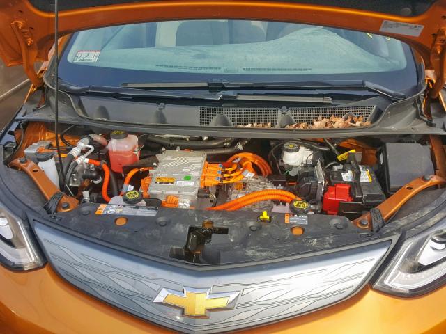 1G1FW6S06J4117819 - 2018 CHEVROLET BOLT EV LT ORANGE photo 7