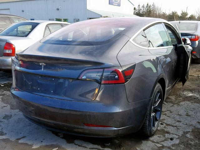 5YJ3E1EA5JF026649 - 2018 TESLA MODEL 3 GRAY photo 4