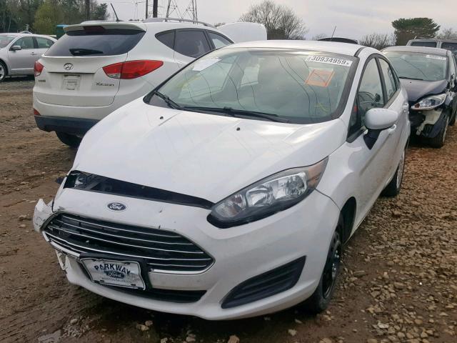 3FADP4AJ6JM116478 - 2018 FORD FIESTA S WHITE photo 2