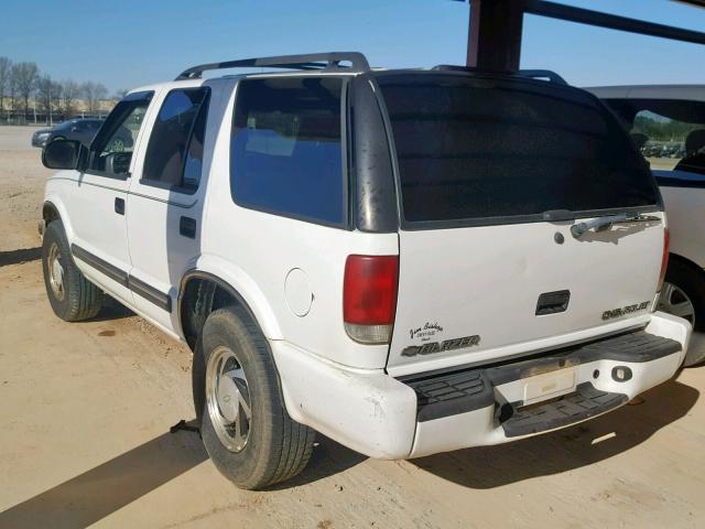 1GNDT13W812176242 - 2001 CHEVROLET BLAZER WHITE photo 3