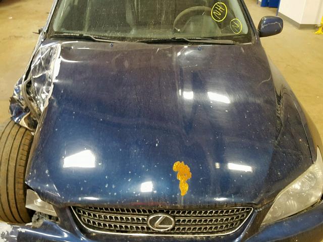 JTHBD192240086066 - 2004 LEXUS IS 300 BLUE photo 7