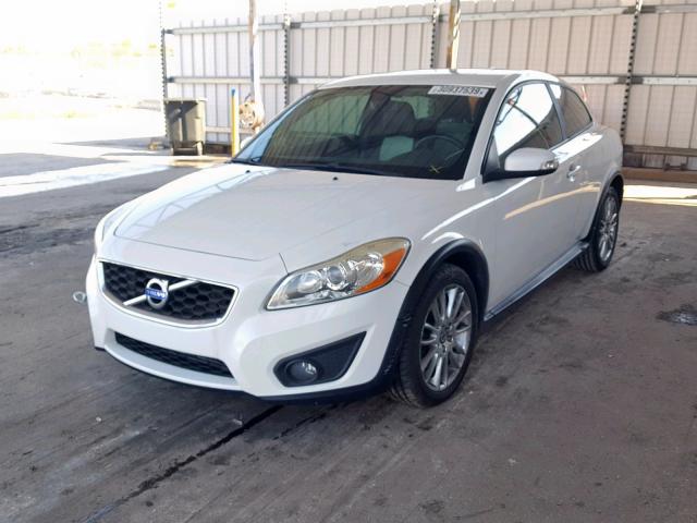 YV1672MK3B2212034 - 2011 VOLVO C30 T5 WHITE photo 2