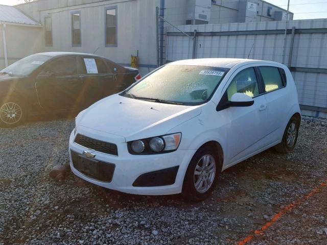 1G1JA6SH1C4146663 - 2012 CHEVROLET SONIC LS WHITE photo 2