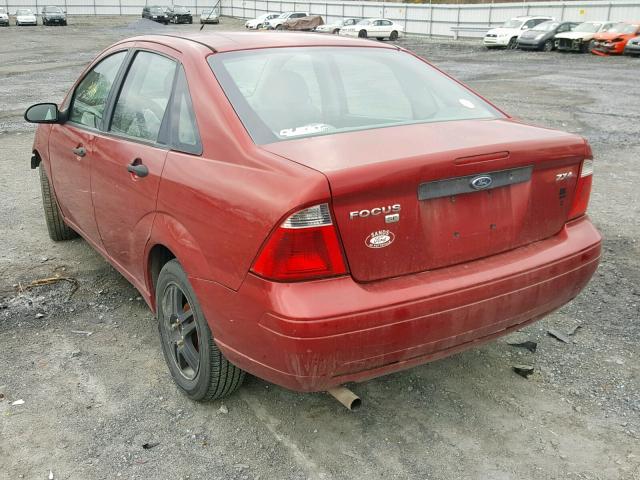 1FAFP34N55W292154 - 2005 FORD FOCUS ZX4 RED photo 3