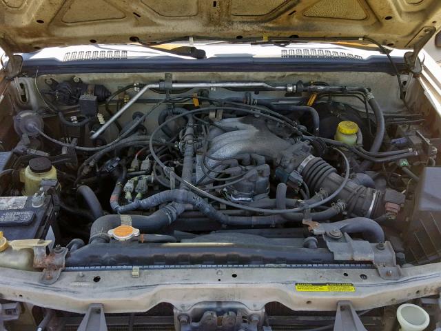 1N6ED27T5YC382653 - 2000 NISSAN FRONTIER C GOLD photo 7