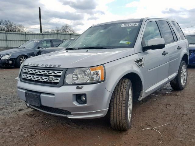 SALFR2BN7BH266410 - 2011 LAND ROVER LR2 HSE SILVER photo 2