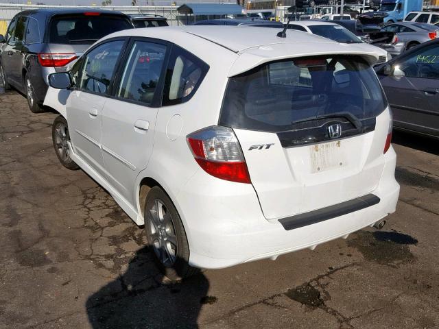 JHMGE8H53DC072120 - 2013 HONDA FIT SPORT WHITE photo 3