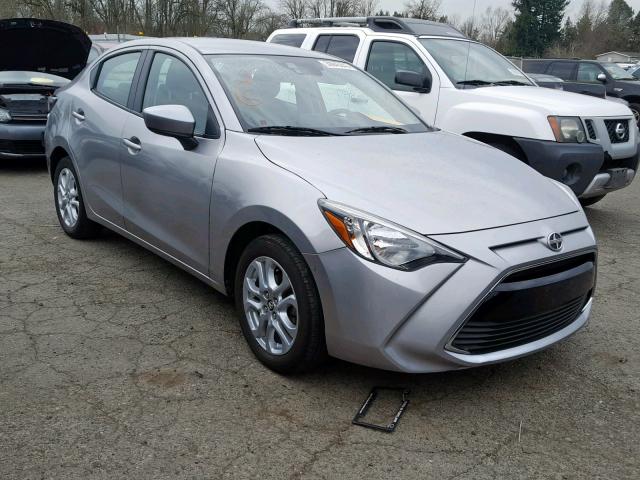 3MYDLBZV7GY138008 - 2016 TOYOTA SCION IA SILVER photo 1