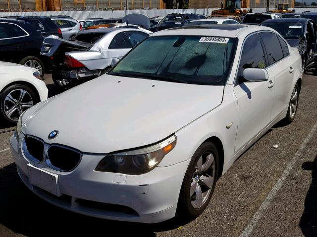 WBANA53535B863827 - 2005 BMW 525 I WHITE photo 2