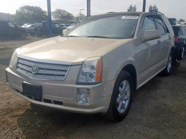 1GYEE437X80119588 - 2008 CADILLAC SRX GOLD photo 2