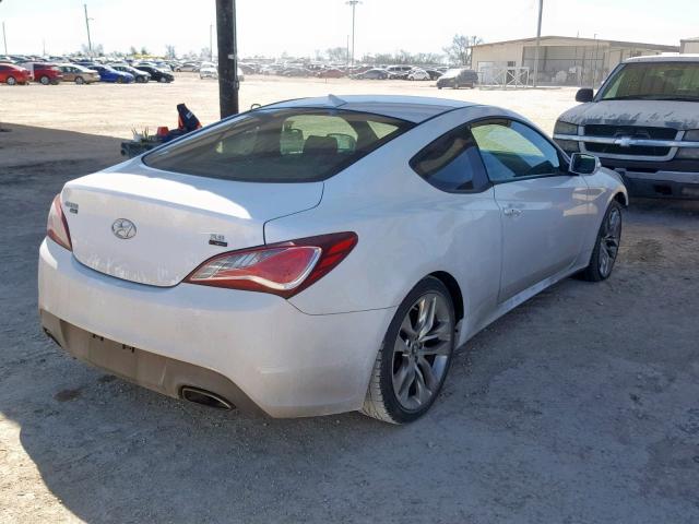 KMHHU6KJ5FU122091 - 2015 HYUNDAI GENESIS CO WHITE photo 4