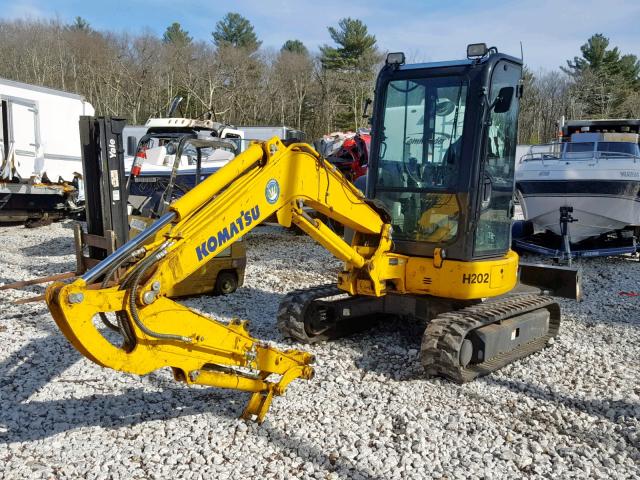 KMTPC263PJE031057 - 2018 KOMATSU PC35MR YELLOW photo 2