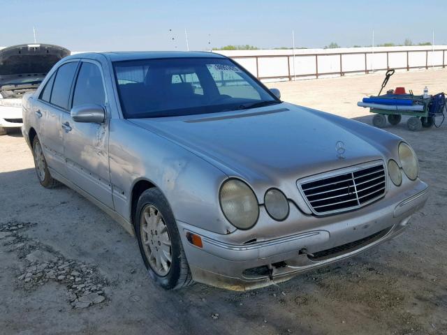 WDBJF65J1YB086537 - 2000 MERCEDES-BENZ E 320 SILVER photo 1